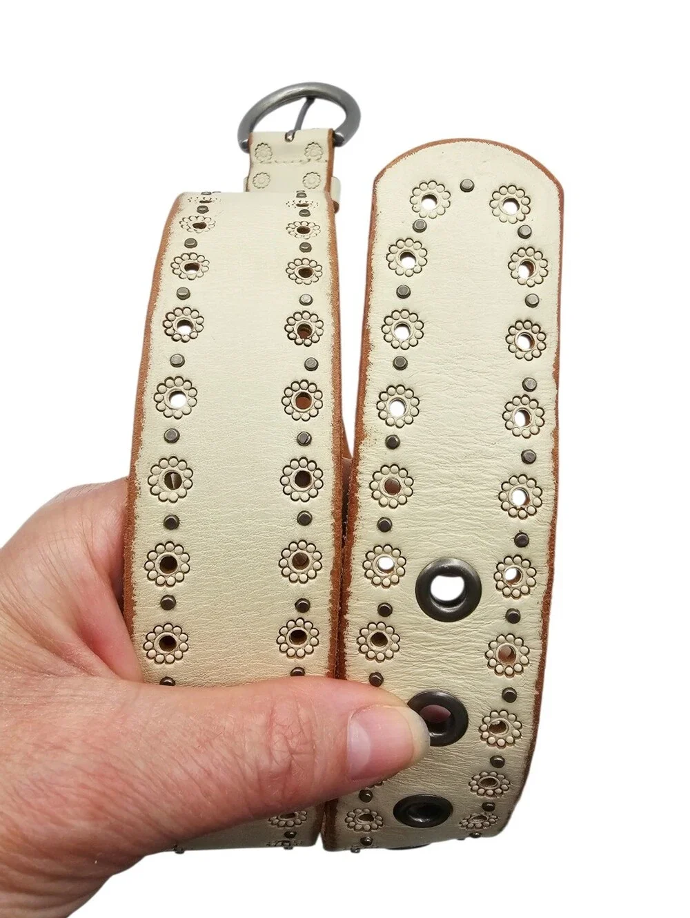 Fossil Cream Colored Embossed Studded Leather Belt Small